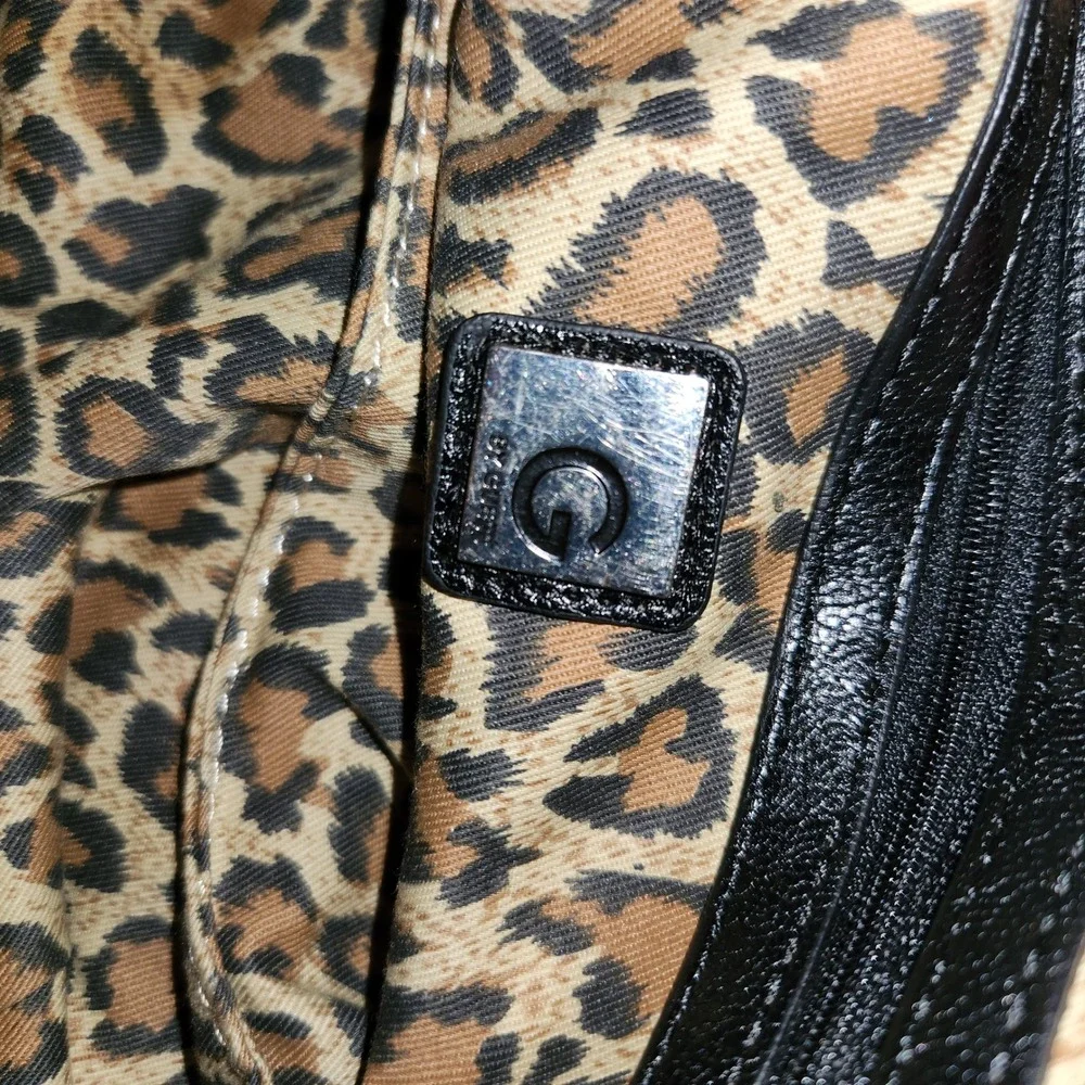 G by GUESS‎ Gray Crocodile Embossed Satchel Bag Silver Hardware Leopard Lining